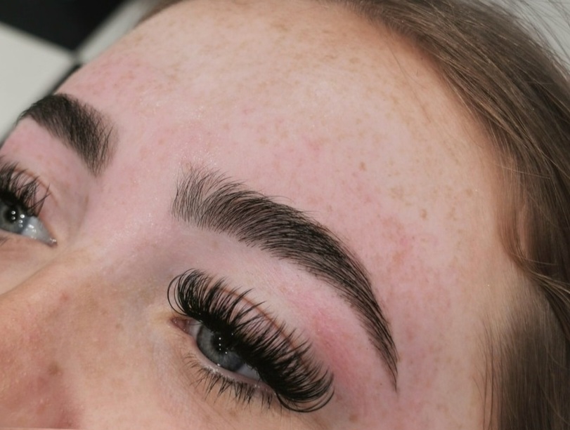 BROW WAX AND TINT